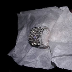 Beautiful 10k Ring